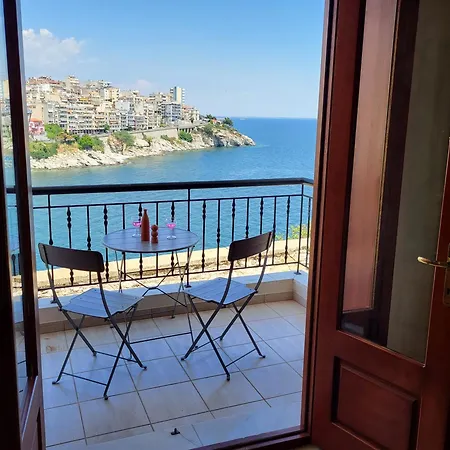 Cozy In Old Town Appartamento Kavala