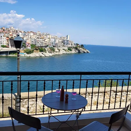 Cozy In Old Town Kavala