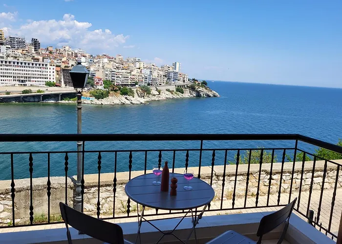 Cozy In Old Town Kavala