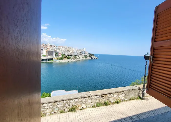 Cozy In Old Town Apartman